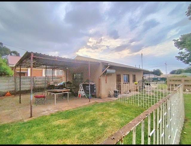 4 BEDROOM HOUSE FOR SALE IN BRAKPAN CENTRAL